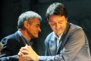 Sergio Chiamparino e Matteo Renzi durante la convention Big Bang alla stazione Leopolda, Firenze, 29 ottobre 2011. ANSA / MAURIZIO DEGL' INNOCENTI