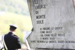 Un momento delle celebrazioni per la ricorrenza del 25 aprile a San Martino di Monte Sole (Bologna), sulle colline di Marzabotto, 25 aprile 2014. ANSA/ GIORGIO BENVENUTI