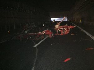 Quattro morti su A3 in uno scontro tra auto e tir