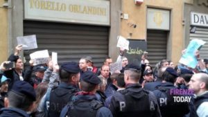 Contestazione-a-Renzi