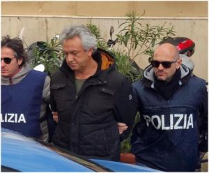 Carlo Gregoli fermato insieme alla moglie Adele Velardo  per il duplice omicidio di Vincenzo Bont?? e Giuseppe Vela ieri, viene portato fuori dalla questura di Palermo, 4 marzo 2016. ANSA/Ignazio Marchese