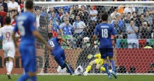 Italy's Graziano Pelle scores his side's second goal during the Euro 2016 round of 16 soccer match between Italy and Spain, at the Stade de France, in Saint-Denis, north of Paris, Monday, June 27, 2016. (AP Photo/Frank Augstein)