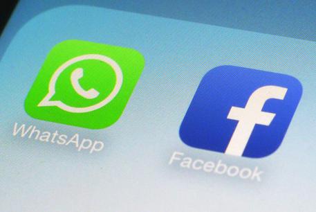Ue: Vestager, chieste info a Facebook su dati Whatsapp