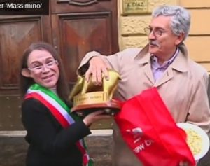 D'Alema e il tapiro