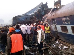 Treno deragliato India