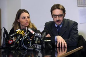 Fabio Giarda e Giada Boccellari, avvocati difensori di Alberto Stasi, condannato per l'omicidio di Chiara Poggi a Garlasco il 13 agosto 2007, durante la conferenza stampa nella sala stampa del Palazzo di Giustizia di Milano, 19 dicembre 2016. ANSA / MATTEO BAZZI