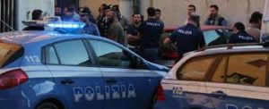 Napoli uccide moglie e figlio