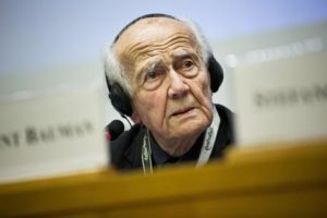 Zygmunt Bauman, durante la cerimonia di inaugurazione del V congresso nazionale della FeDerSerD, il 22 ottobre 2013 nell'aula dei gruppi parlamentari della Camera dei deputati a Roma. ANSA/ GUIDO MONTANI