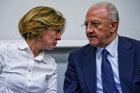Sanità: Lorenzin a De Luca, “Ma chi sei, Mandrake?”