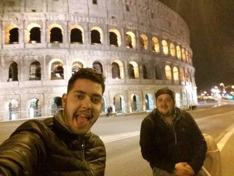 Massacrato da branco: violenza forse per mix droga e alcol