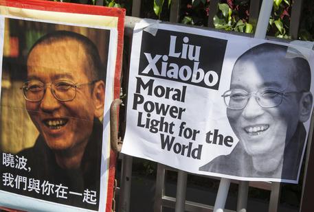 Supporters of Chinese dissident Liu Xiaobo hold round the clock vigil in Hong Kong