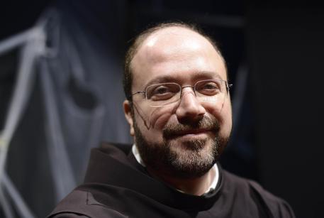 Franciscan Father Ibrahim Alsabagh presents his book