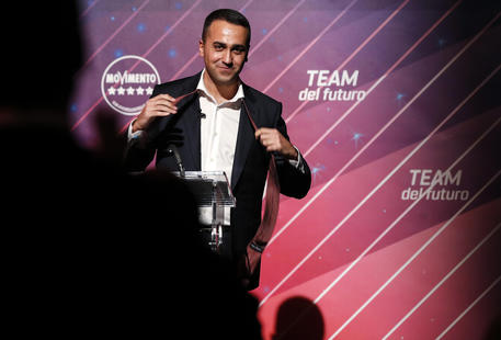 >>>ANSA/ DI MAIO SI DIMETTE DA CAPO POLITICO DEL M5S E LASCIA A CRIMI