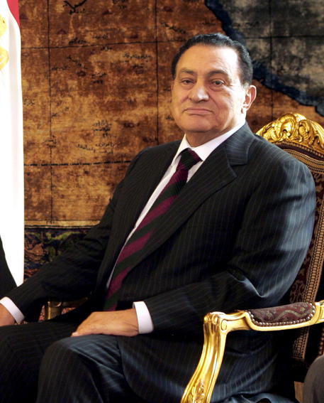 Former Egyptian President Hosni Mubarak dies at the age of 92