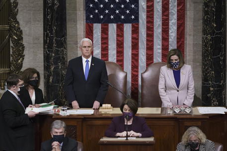Final certification of Electoral College votes