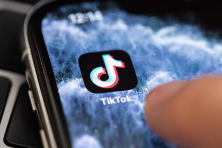 SFIDA SU TIKTOK, LA PROCURA DISPONE L’AUTOPSIA SULLA BAMBINA