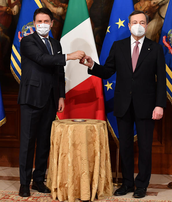 New Italian government sworn in