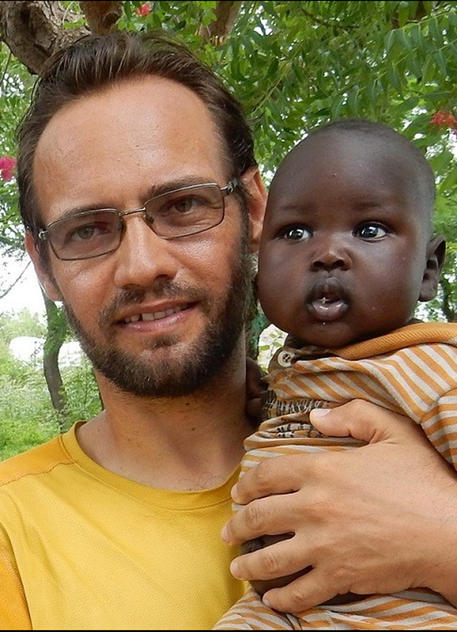 ++ Sud Sudan:agguato a missionario e vescovo italiano, ferito ++