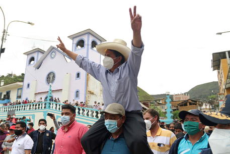 Peru general elections start with presidential candidates’s breakfast