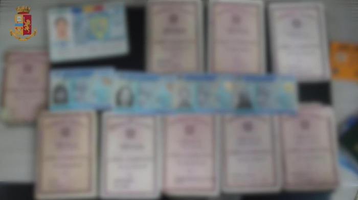 ++ Reddito di cittadinanza con documenti falsi, 50 denunce ++
