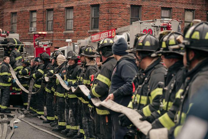 ++ Incendio in appartamento New York, almeno 19 morti ++