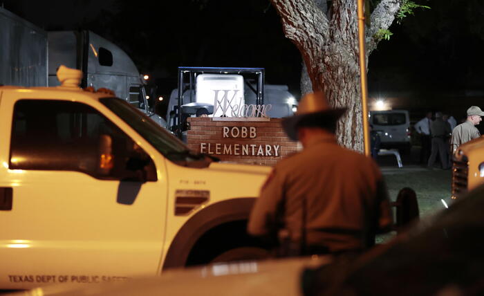 Robb Elementary School shooting in Texas